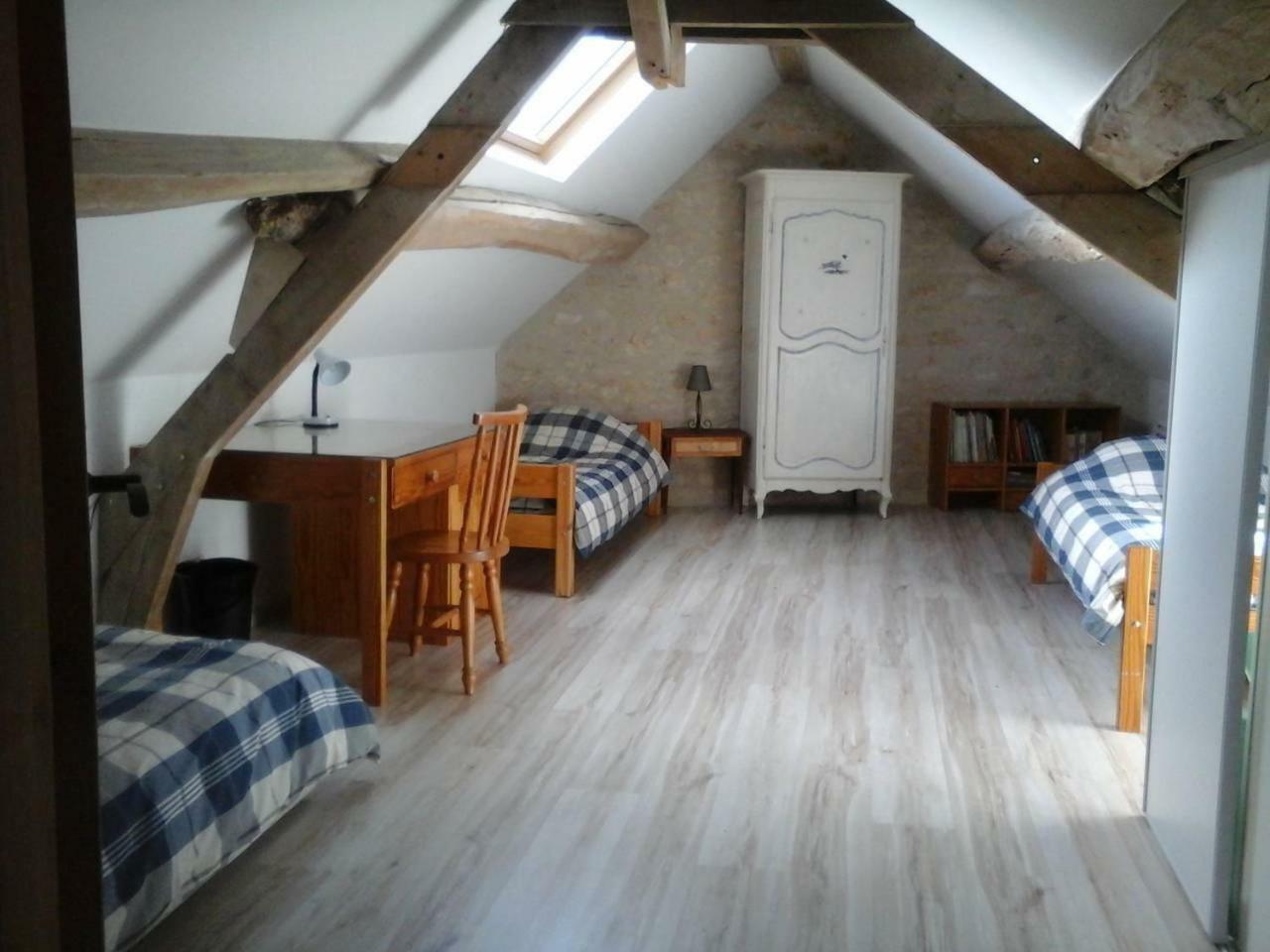 Ancienne Maison Des Templiers Gouillons Luaran gambar